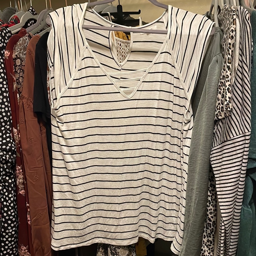 White abs black top